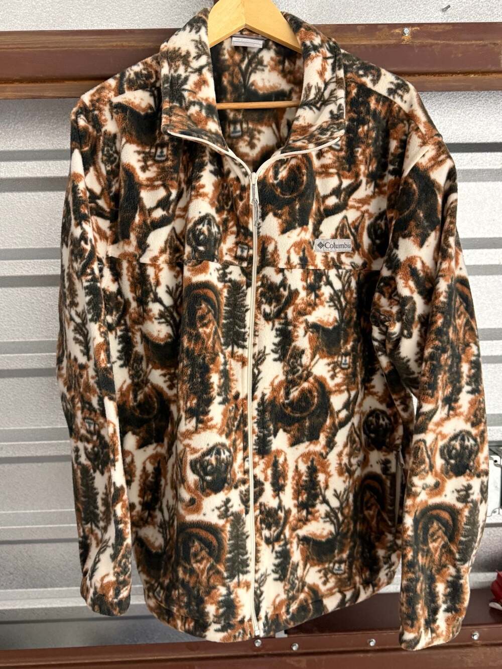 Columbia Steens Mountain Men's Full Zip Fleece Jacket Chalk Wolfscape Print